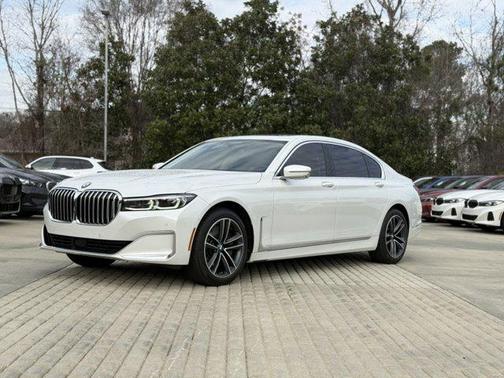2021 BMW 750 i xDrive