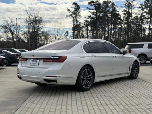 2021 BMW 750 i xDrive