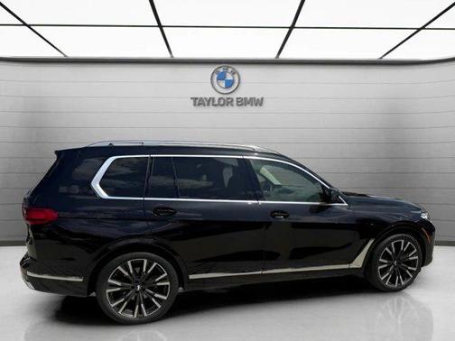 2022 BMW X7 xDrive40i
