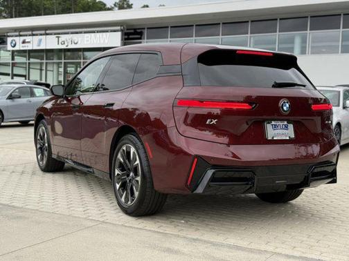 2026 BMW iX xDrive45