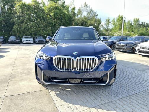 Tanzanite Blue II Metallic 2026 BMW X5 xDrive40i