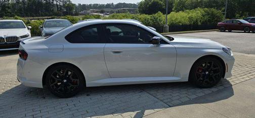 Mineral White Metallic 2026 BMW M240 i xDrive