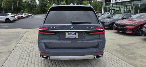 Sparkling Copper Metallic 2027 BMW X7 xDrive40i