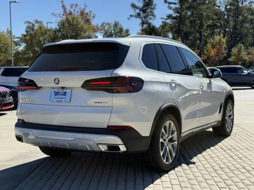 2026 BMW X5 sDrive40i