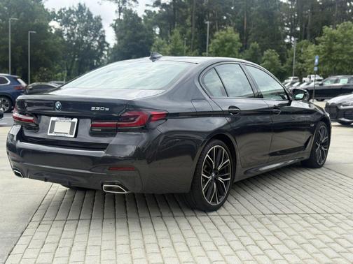 Dark Graphite Metallic 2023 BMW 530e Base