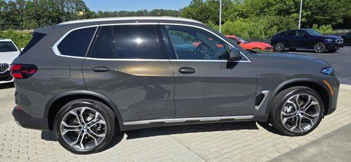Dravit Grey Metallic 2026 BMW X5 xDrive40i