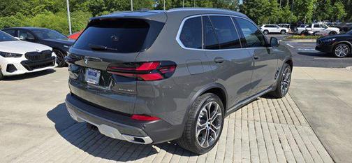 Dravit Grey Metallic 2026 BMW X5 xDrive40i
