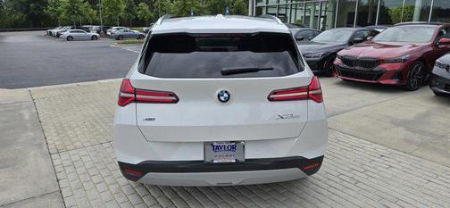 Mineral White Metallic 2026 BMW X3 30 xDrive