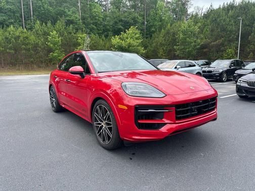 Carmine Red 2025 Porsche Cayenne GTS