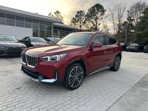 Vegas Red Metallic 2026 BMW X1 xDrive28i