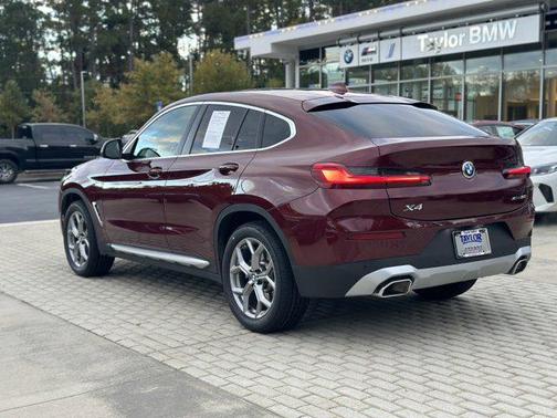2025 BMW X4 xDrive30i