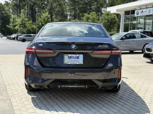 2026 BMW i5 eDrive40