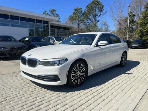 2017 BMW 530 530i