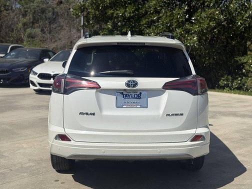 2018 Toyota RAV4 Platinum