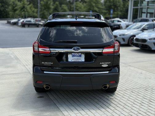 2022 Subaru Ascent Premium 8-Passenger
