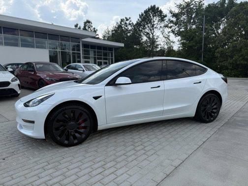 2023 Tesla Model 3 Performance