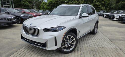 Mineral White Metallic 2026 BMW X5 sDrive40i