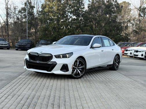 Mineral White Metallic 2026 BMW 540 xDrive Sedan