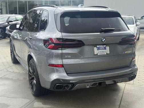 Skyscraper Grey Metallic 2026 BMW X5 M60i