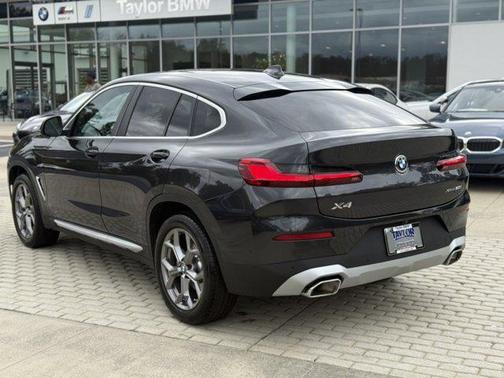 2024 BMW X4 xDrive30i