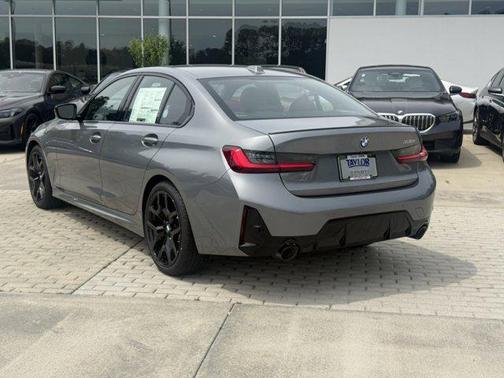 Skyscraper Grey Metallic 2026 BMW 330 330i