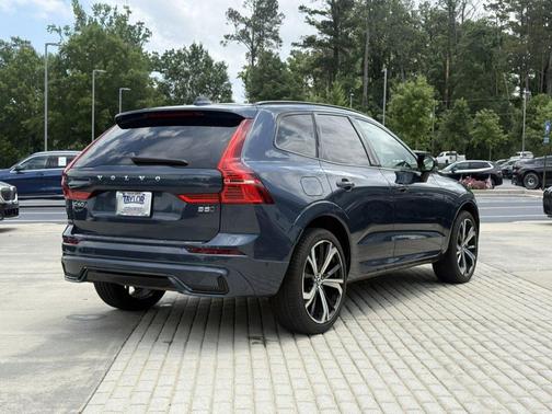 Denim Blue Metallic 2025 Volvo XC60 B5 Ultra