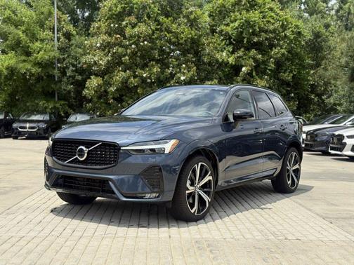 Denim Blue Metallic 2025 Volvo XC60 B5 Ultra