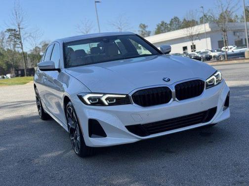 2025 BMW 330 i xDrive
