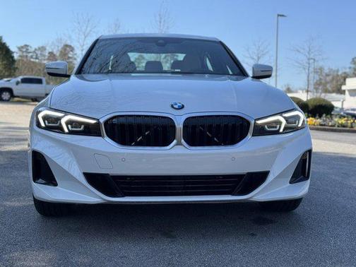 2025 BMW 330 i xDrive