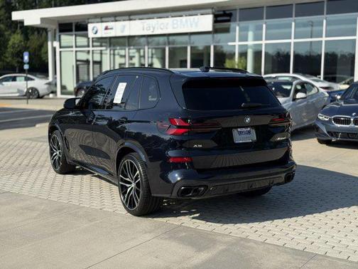 2025 BMW X5 M60i