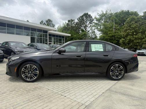 Dark Graphite Metallic 2026 BMW 530 530i