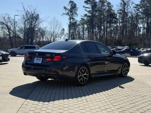 2022 BMW 530 i xDrive