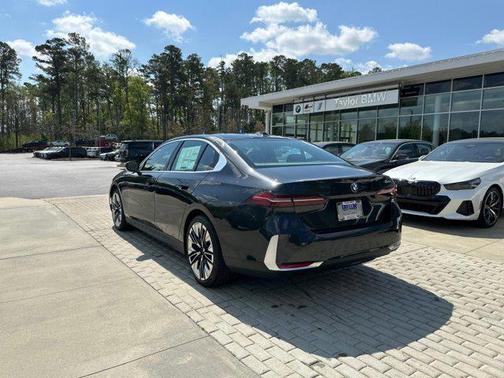 Dark Graphite Metallic 2026 BMW 530 530i