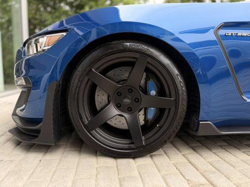 Lightning Blue Metallic 2017 Ford Shelby GT350 Base