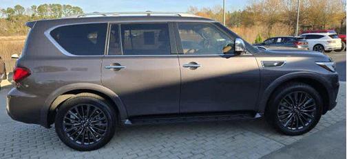 2024 INFINITI QX80 SENSORY AWD