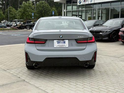 Brooklyn Grey Metallic 2026 BMW 330 330i