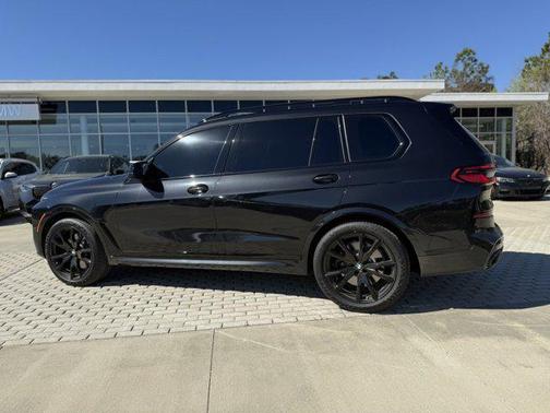 2024 BMW X7 M60i