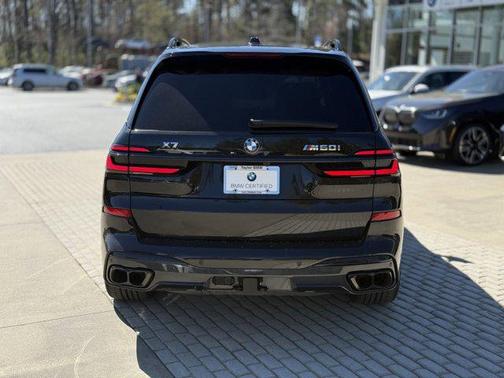 2024 BMW X7 M60i