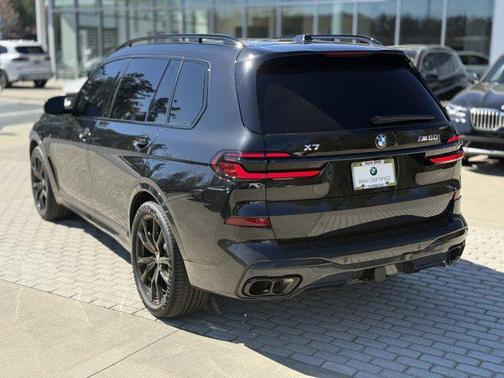 2024 BMW X7 M60i