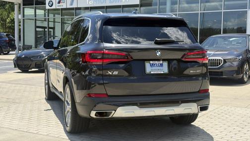 Dark Graphite Metallic 2022 BMW X5 sDrive40i
