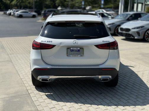 2021 Mercedes-Benz GLA 250 Base 4MATIC