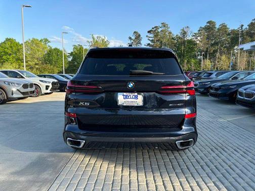Carbon Black Metallic 2026 BMW X5 sDrive40i