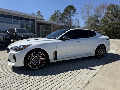 2023 Kia Stinger GT2