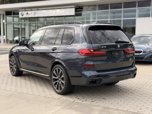 2022 BMW X7 xDrive40i