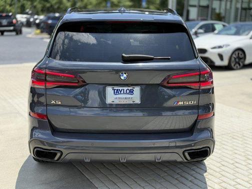 2022 BMW X5 M50i