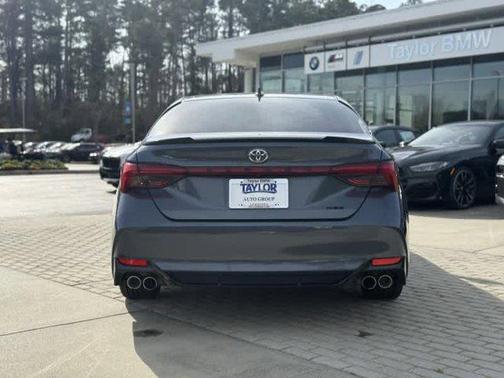 2019 Toyota Avalon XSE