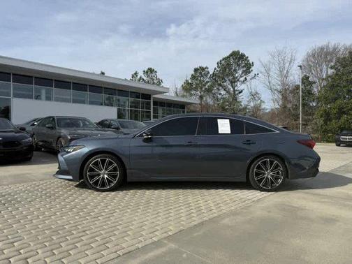 2019 Toyota Avalon XSE