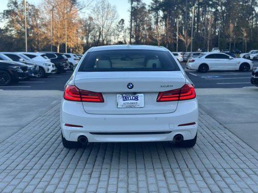 2020 BMW 530 530i