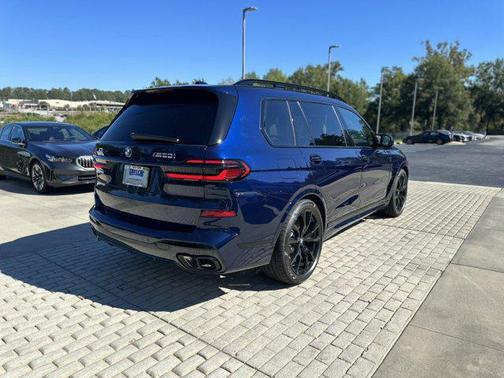 2026 BMW X7 M60i