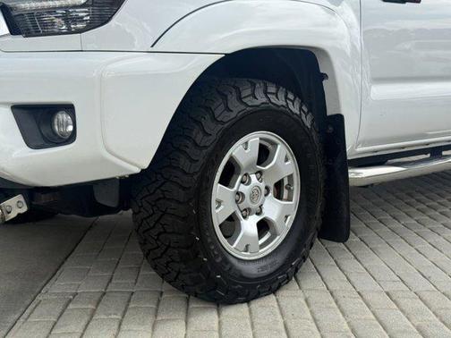 Super White 2015 Toyota Tacoma Base